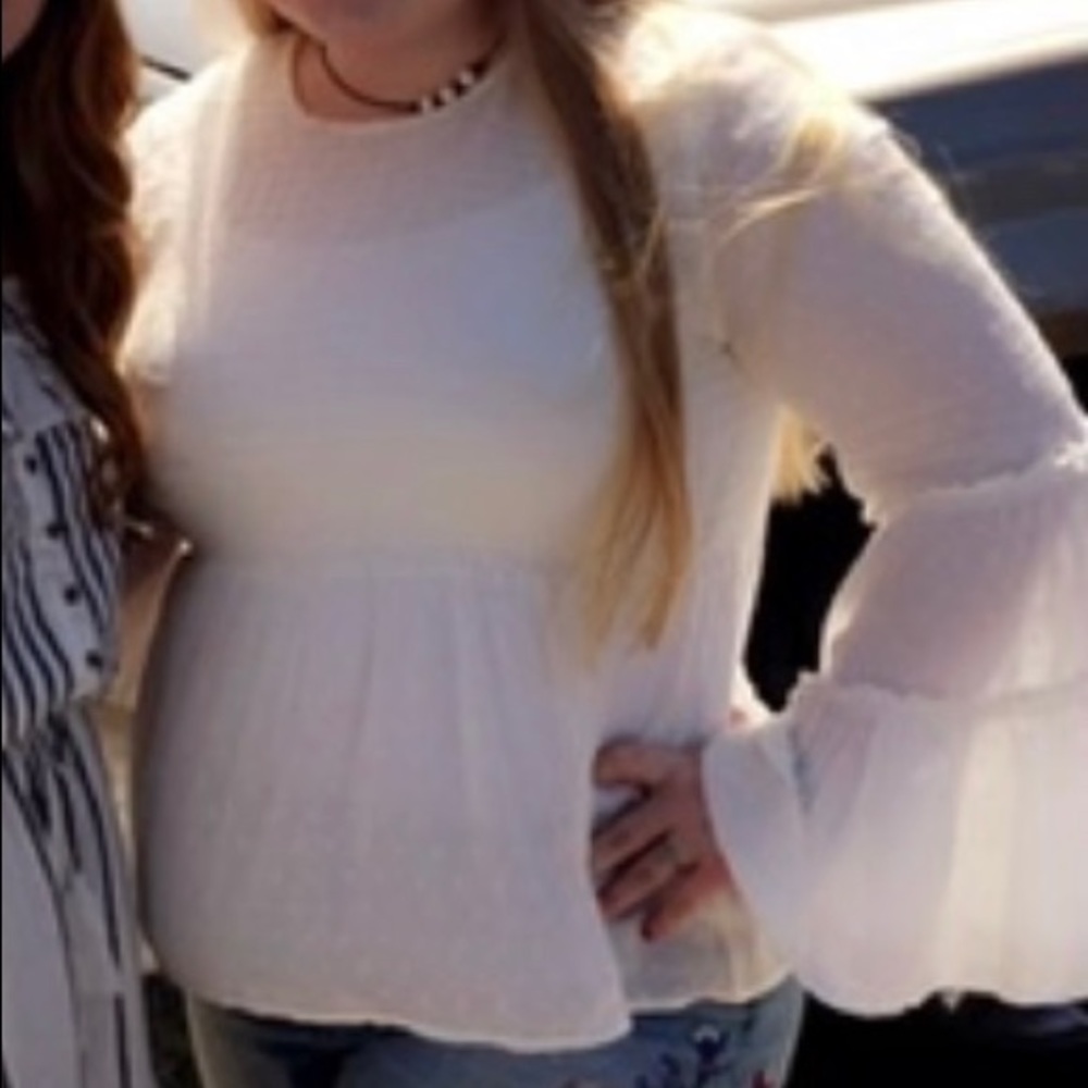 Bell sleeve top